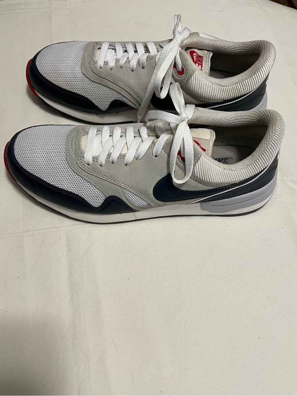 NIKE Air Odyssey Mens Sneakers 652989-104 - Picture 7 of 16